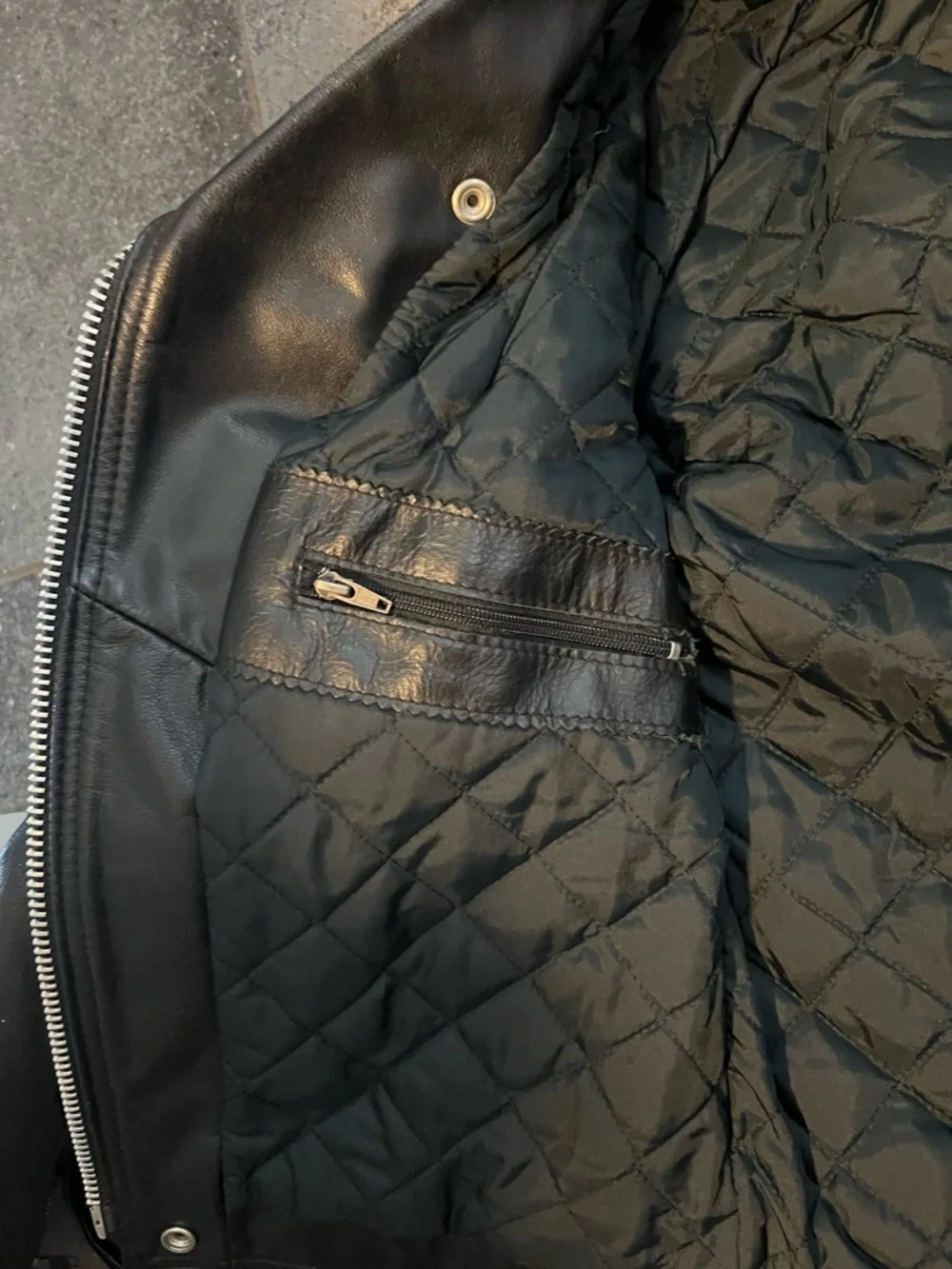 Bristol Golden Crown Black Leather Fringe Western/Biker Jacket. Size M. EUC - Picture 15 of 16